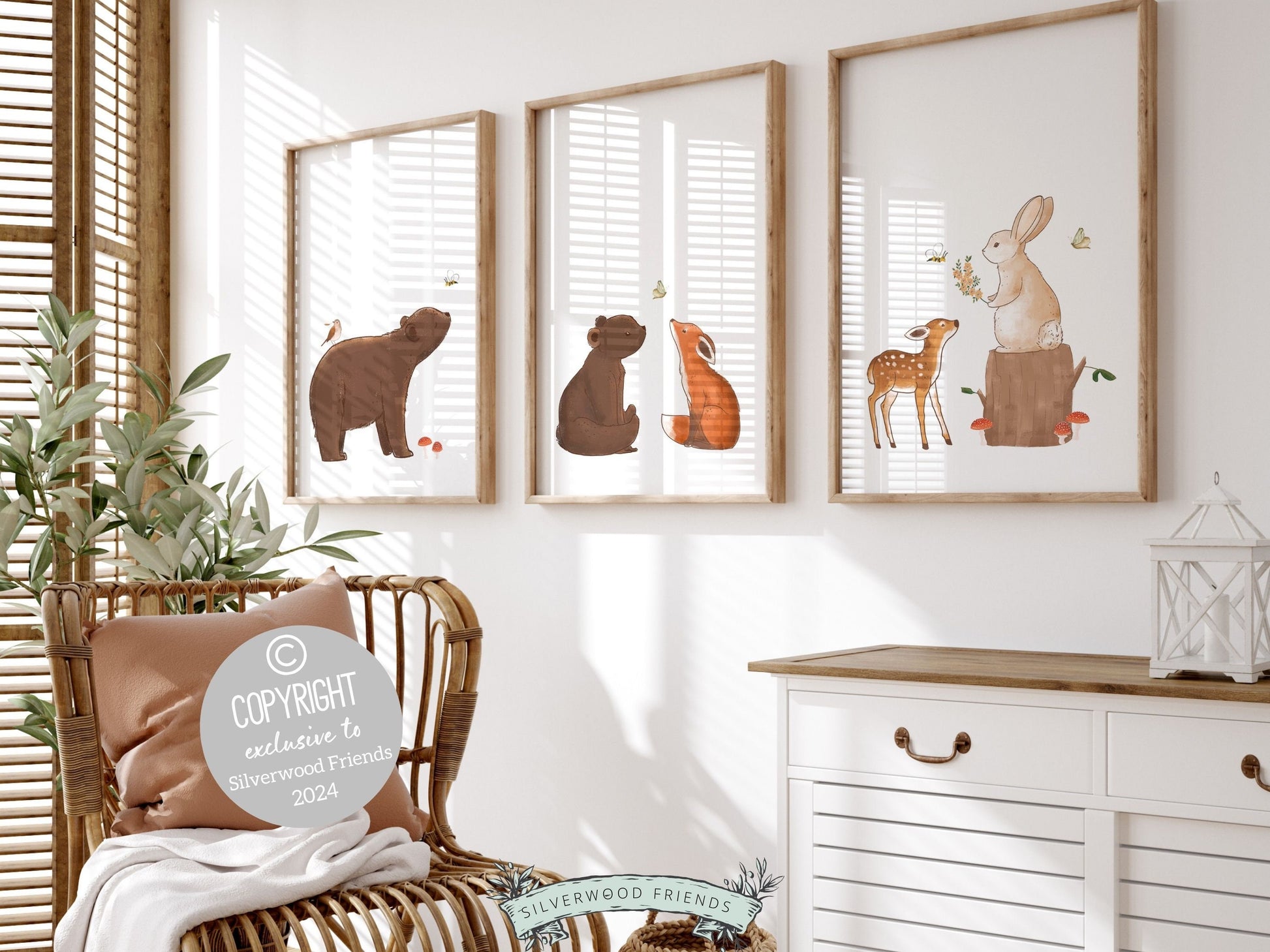 Our adorable Woodland Animal Prints featuring bears, bunny rabbits, fox and deers will transform your child&#39;s room and is the perfect addition to your babys woodland nursery decor or as a gender neutral baby shower gift.
