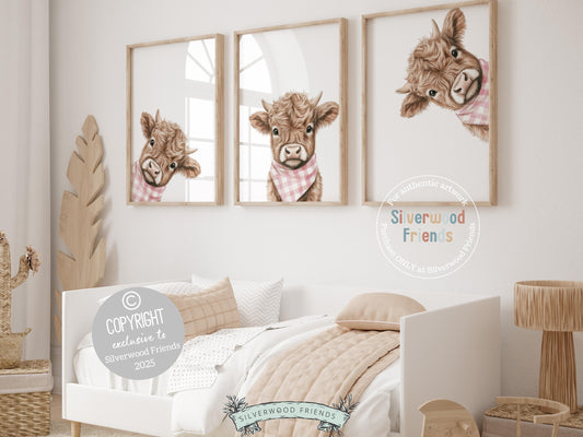 Say howdy to our Peeking Highland Cow Nursery Prints—featuring the most adorable baby cows with tiny horns, all dressed up in pink and white plaid bandanas! Part of our BEST SELLING collection exclusive to Silverwood Friends, these prints add a touch of country charm to any farm-themed nursery and make the sweetest baby shower gift that’s sure to be adored. 🐮💗